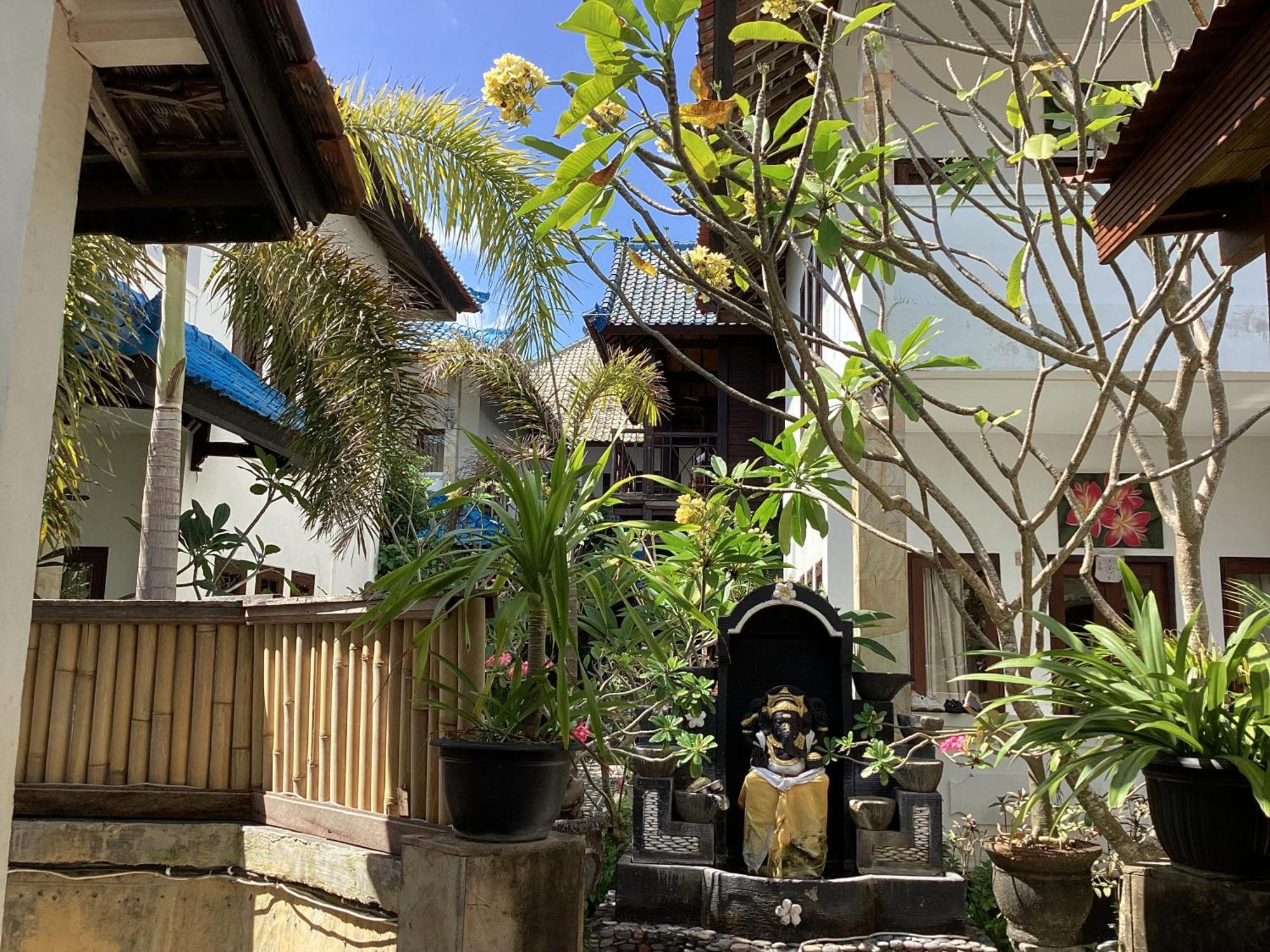 Linda Nusa Lembongan